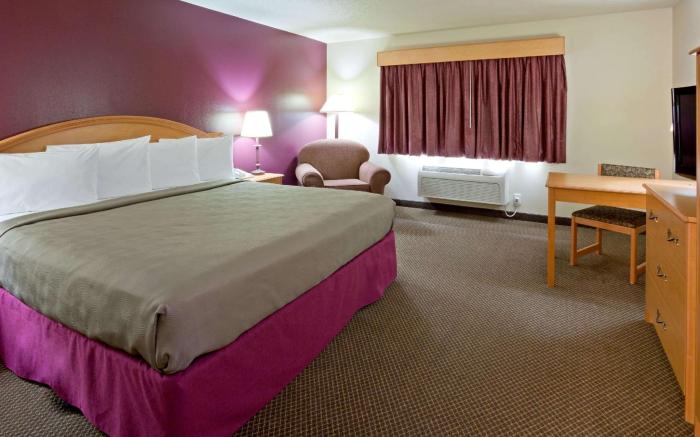 AmericInn by Wyndham Jackson