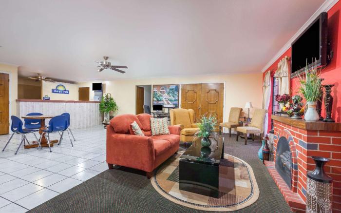 Days Inn by Wyndham Canton