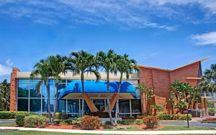 Knights Inn - Hallandale FL