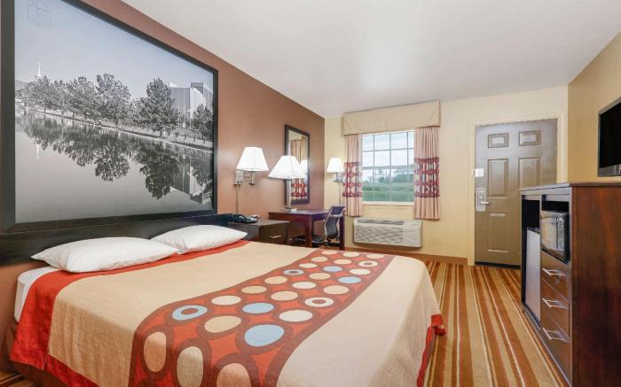 Super 8 By Wyndham Big Cabin/Vinita Area