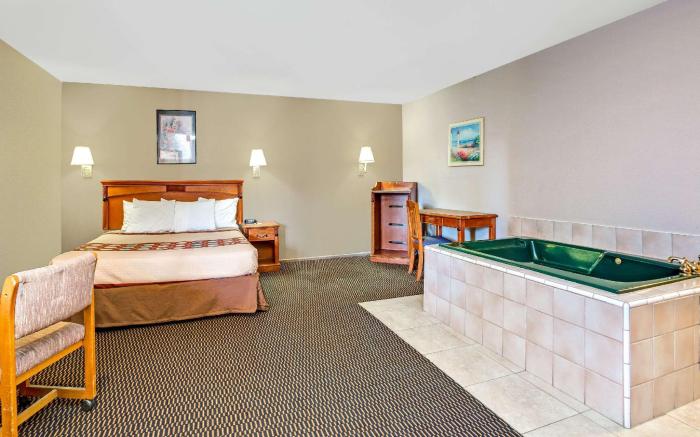 Super 8 By Wyndham Upland Ontario Ca