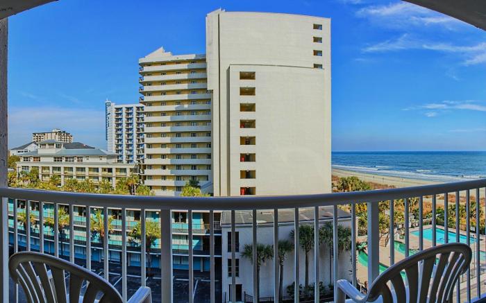 Captain's Quarters Resort