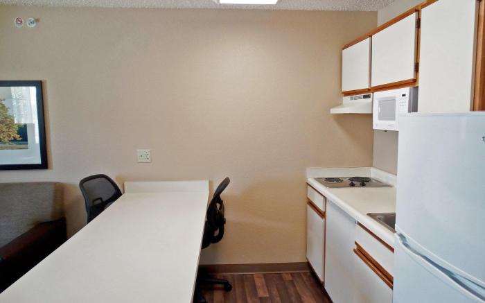 Extended Stay America Suites - Kansas City - Airport - Tiffany Springs