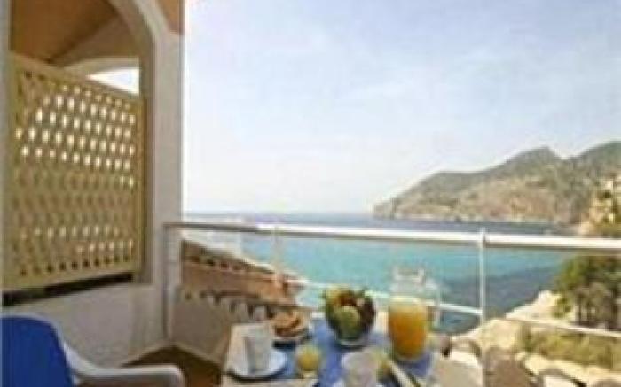 Bahia Suites Camp de Mar