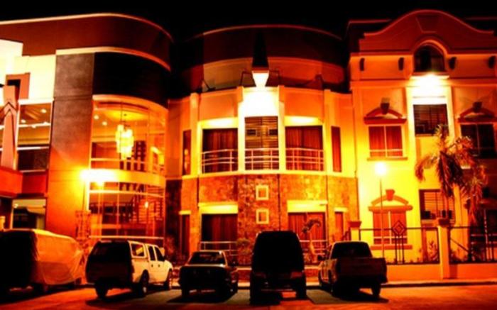 MO2 Westown Hotel Mandalagan