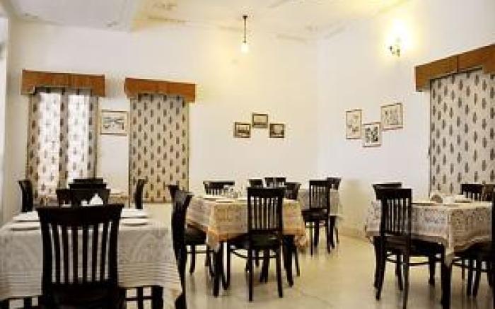 Amar Kothi Hotel