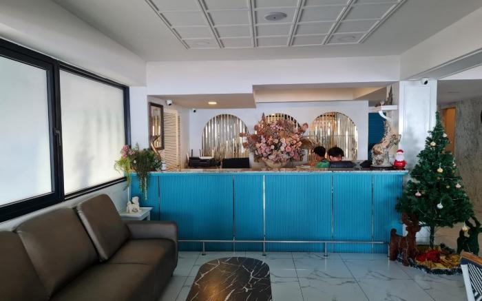 Opal House Hotel & Restaurant