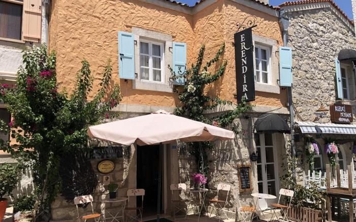 Erendira Hotel - Special Category