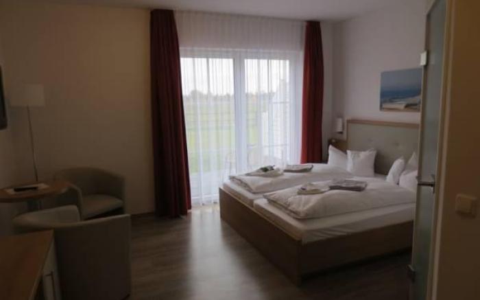 Friesenhof Hotel-Restaurant-Reitanlage