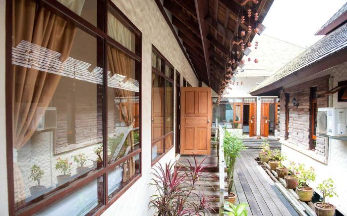 Salakphet Resort