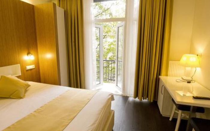 Hotel Larende