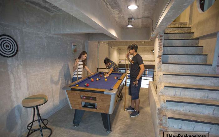 UdonBackpackers Beds and cafe