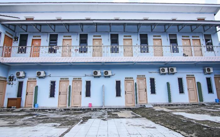 SPOT ON 90433 Serasi Kost
