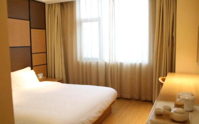Ji Hotel Shanghai Zhoupu Wanda Plaza