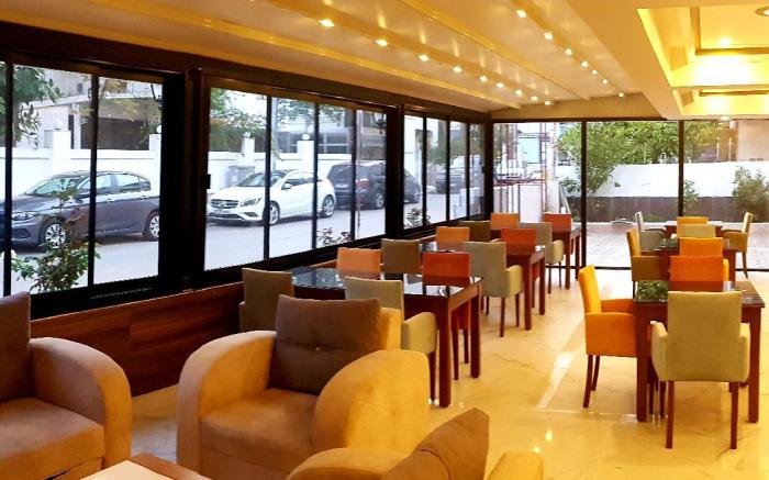 Lavin Garden Hotel
