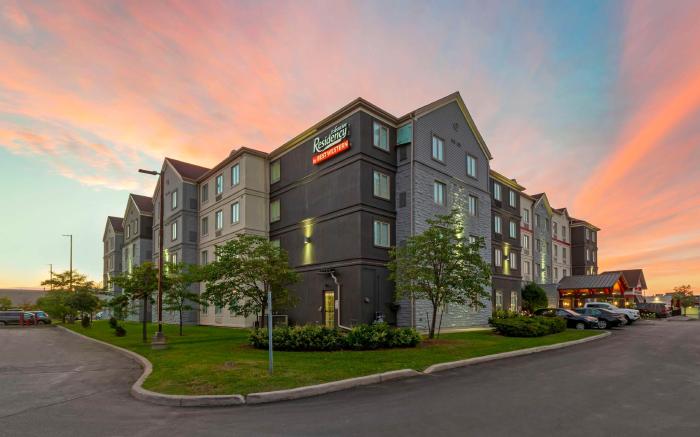 Executive Residency by Best Western Toronto-Mississauga