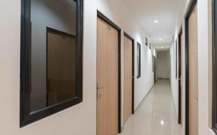 RedDoorz near Seasons City Mall 3