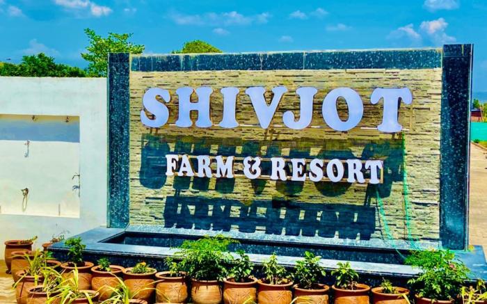 Shivjot Farms And Resort