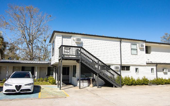 OYO Hotel Sulphur LA Hwy 90 West