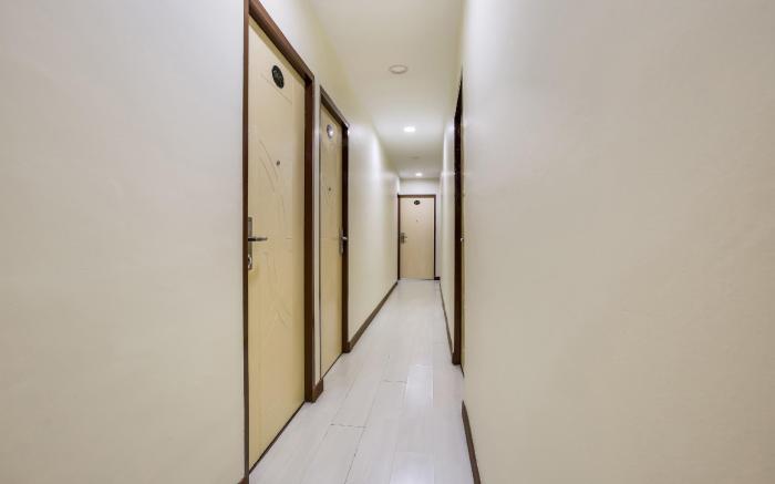 OYO 90282 Hotel Taj (seksyen 7)