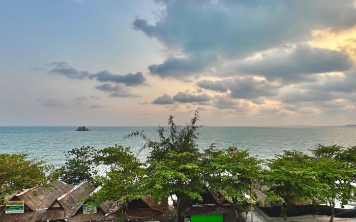 Pimpimarn Beach Hotel
