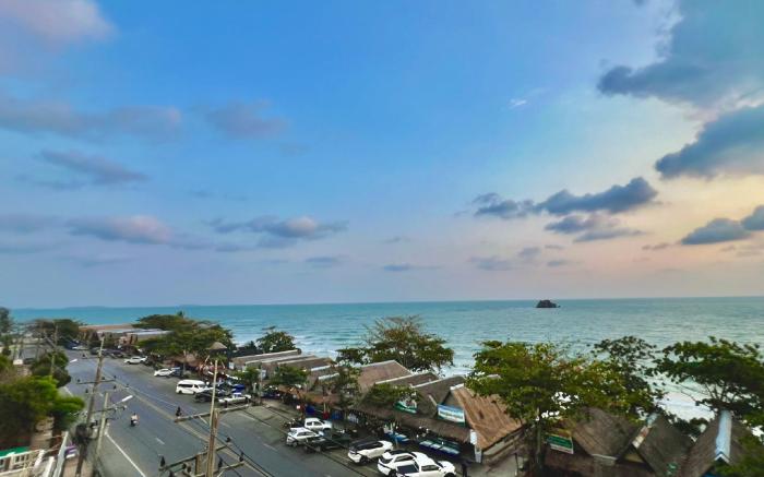 Pimpimarn Beach Hotel