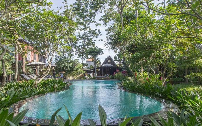 Kajane Yangloni Hotel