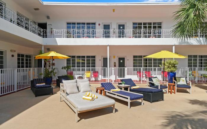 Tradewinds Apartment and Hotel