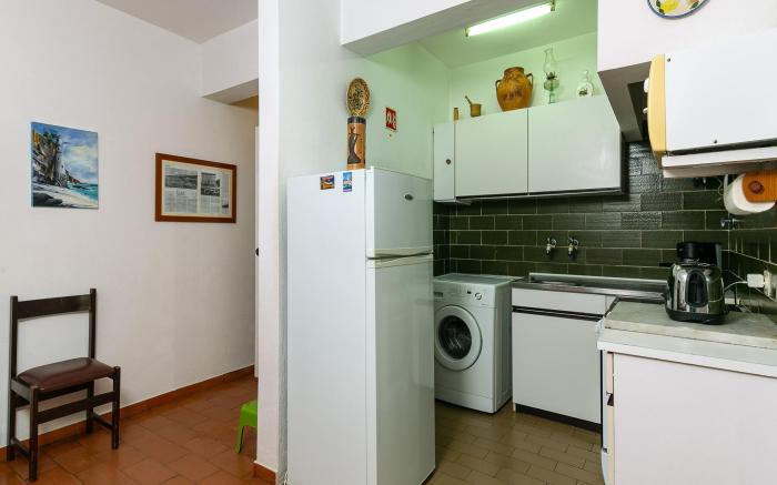 A06 - Seaview 1 Bed Apartment