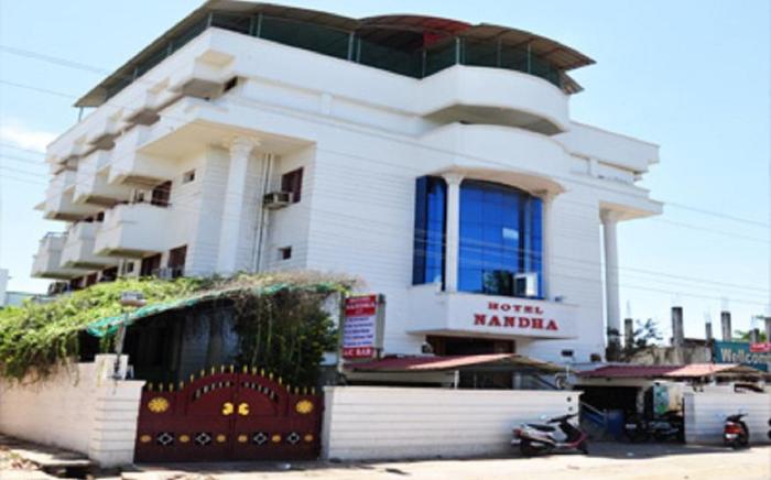 Hotel Nandha