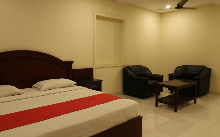 Es Residency