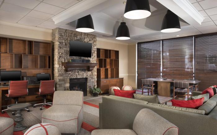Four Points by Sheraton Kansas City Airport