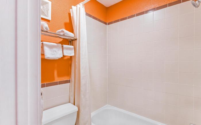 Sienna Inn Channel View