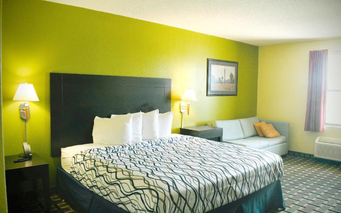 Days Inn by Wyndham Park City Kansas
