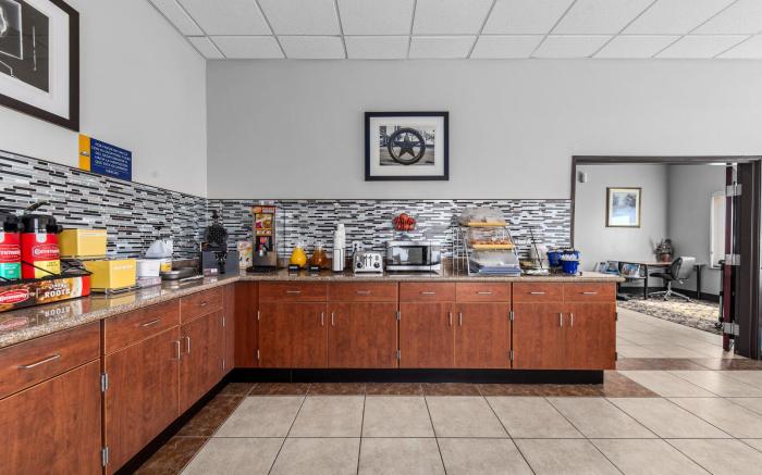 Days Inn by Wyndham Salado