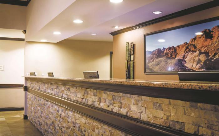 La Quinta Inn & Suites by Wyndham Las Vegas Airport South