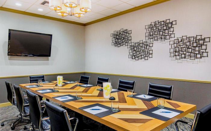 Four Points by Sheraton Kalamazoo