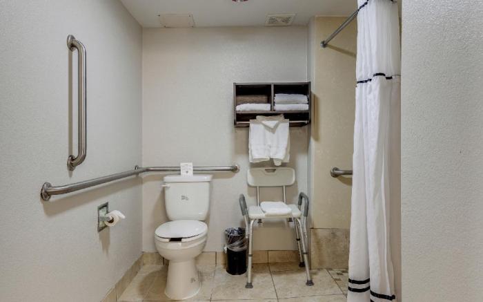 Alexis Inn and Suites Hotel