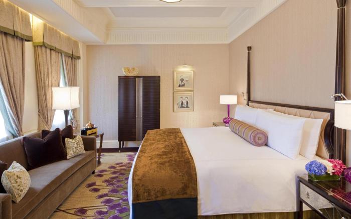 Fairmont Peace Hotel on the Bund