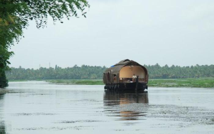 Coconut Creek Kumarakom Homestay Hotel