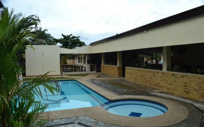 Kingston Lodge