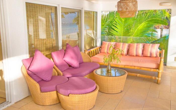 Mayumi Beach Villa