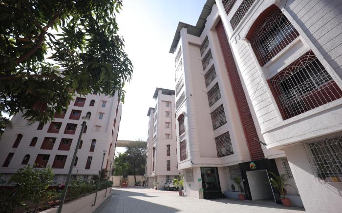 The Byke Studio Pure Veg Apartment - Thane