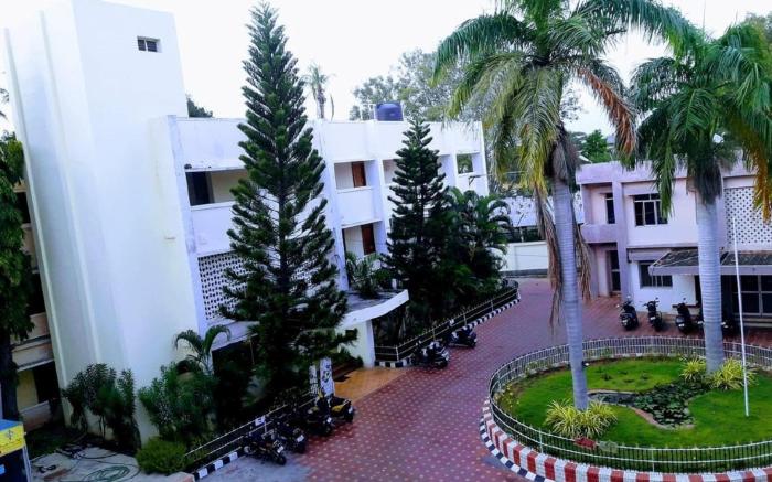 Hotel puduvai ashok