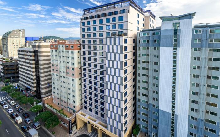 HotelWithCity