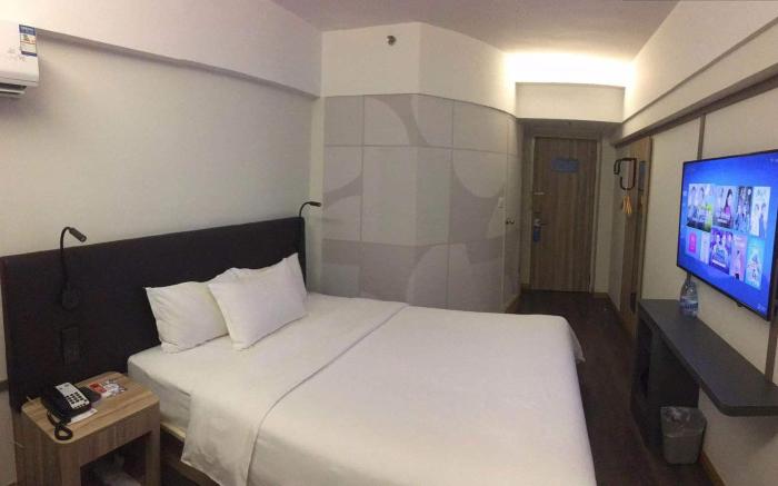 Hanting Hotel Wuhan Huazhong University of Science and Technology Entrepreneurship Street