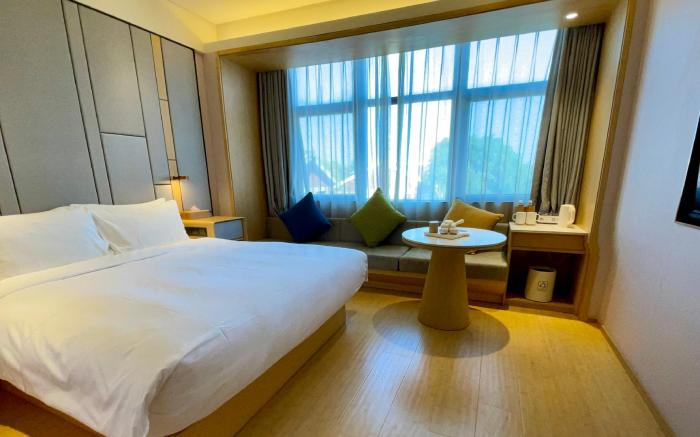 JI Hotel Shanghai Nanxiang Metro Station