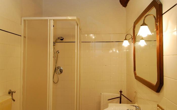 A stay surrounded by greenery - Agriturismo La Piaggia - app 2 bathrooms