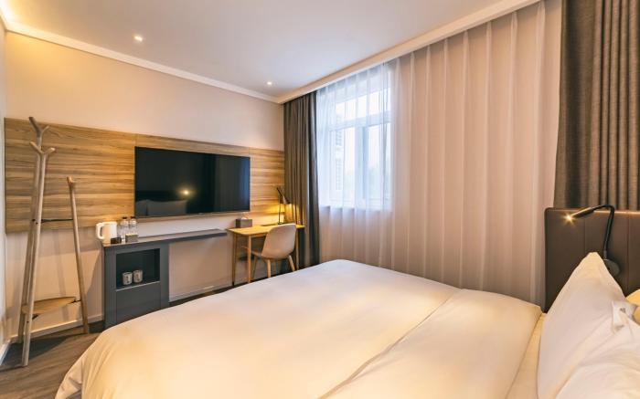 Hanting Hotel Qingdao Badaguan Taipingjiao Park Metro Station