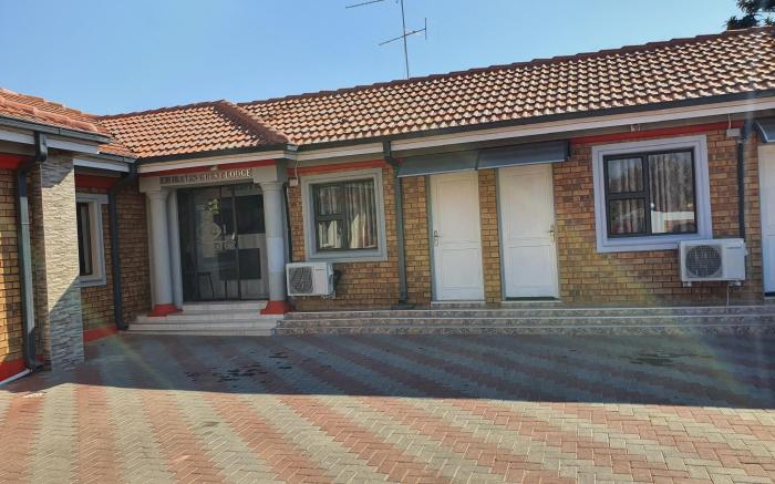 Emirates garden lodge